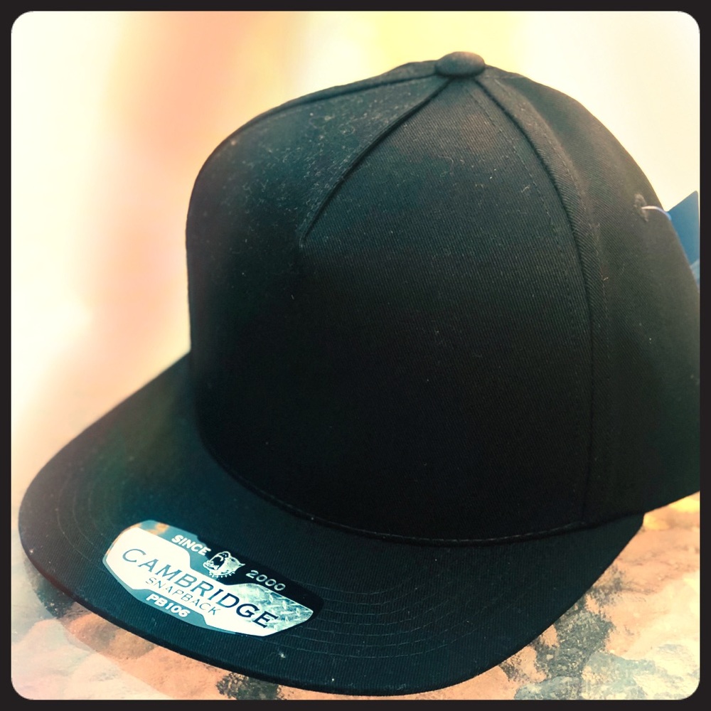Black Snapbacks